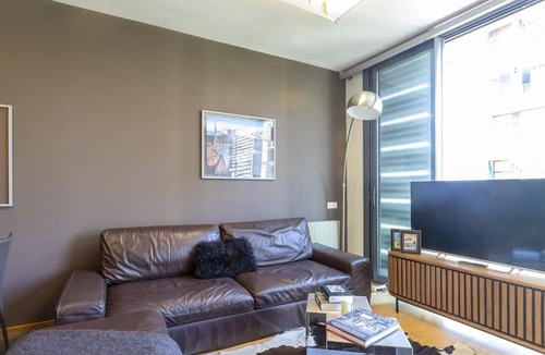 el Fort Pienc Apartment | Barcelona Gothic Quarter Pool Apartment for 8