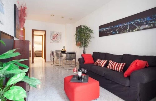 el Fort Pienc Apartment | Ideal location right between the old town and La Sagrada Familia 6 ppl!