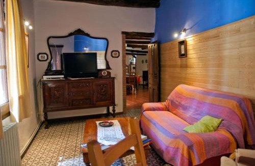 Azuara House | Casa Jara