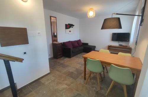 Banaston Apartment | Casa Cosculluela