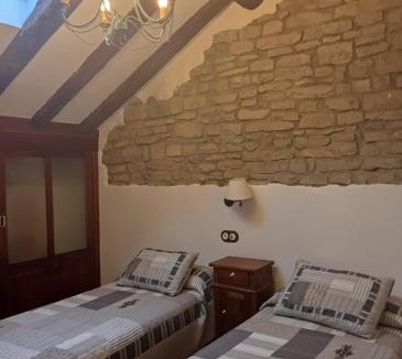 Larres House | Casa Batán Larres Cozy Shelter in the Pyrenees