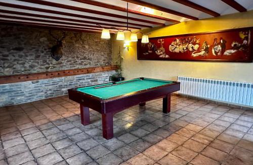 Montferrer I Castellbo House | Casa con piscina y vistas al Cadí