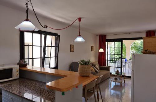 Pedrinya Apartment | Apartamento exclusivo a 50m de la playa con piscina en L'Escala - HISP-236-28