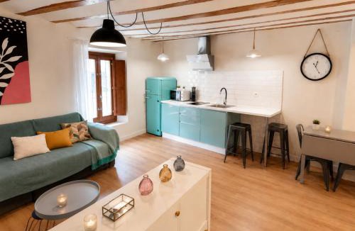 Burgos Apartment | Loft nuevo, céntrico y a lado de Catedral by VIBUhomes
