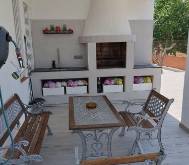 La Pobla de Montornes House | Suite Poblamar