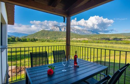 Labuerda Apartment | Casas Green Ordesa