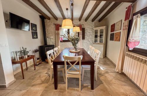 San Roman de Cameros House | Casa Rural Tío Conejo