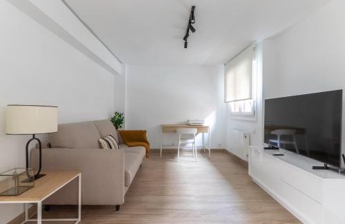 Barakaldo Apartment | Apartment in Cruces, next to the metro and Hospital