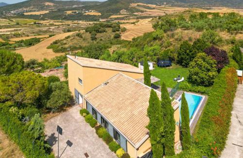 Lacar House | Espectacular casa de diseño con piscina en Navarra