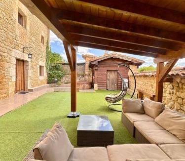 Villacomparada de Rueda Villa | CASA RURAL PALACIO LOS LABREQUINES