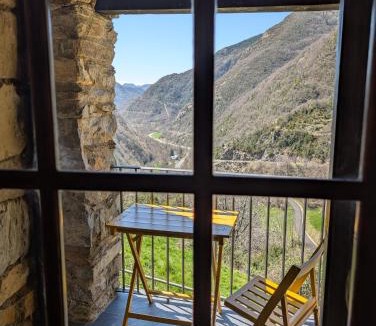 Barruera Ski Chalet | Casa Rústica y Chic con Chimenea y Vistas Panorámicas de La Vall de Boí