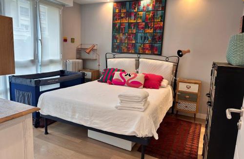 Antiguo Apartment | Ondarreta Villa Apartment with free parking, AC and outdoor terrace by the beach