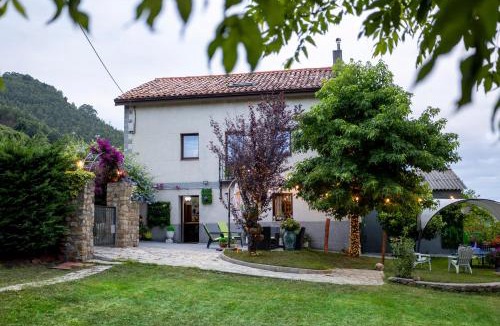 Prases House | La Flor de Toranzo "Vive los Valles Pasiegos"