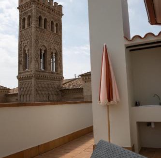 Zaragoza Old Town Apartment | Zabella Ossau - Nuevo ático a estrenar en el tubo