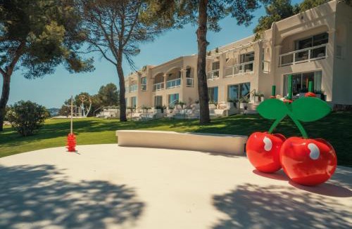 Cap Martinet Hotel | Destino Five Ibiza - 5-Star Grand Luxe Resort - Free Entrance to Pacha Club