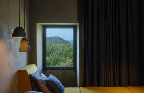 Monroyo Hotel | Consolación
