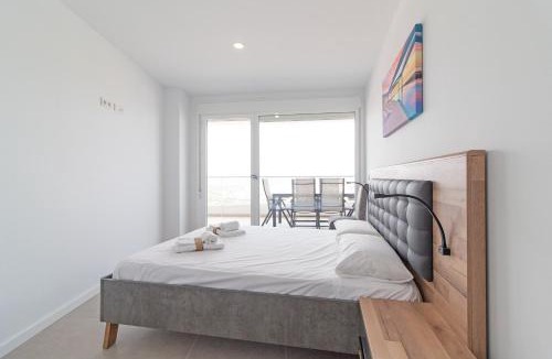Canet de Berenguer Apartment | Global Vacacional, Apartamento de dos terrazas con vistas al mar y piscina en Canet