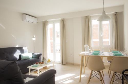Trinitat Apartment | SingularStays Calderon