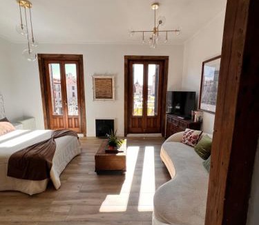 Alcala de Henares Apartment | Soñar en la Plaza Cervantes 1