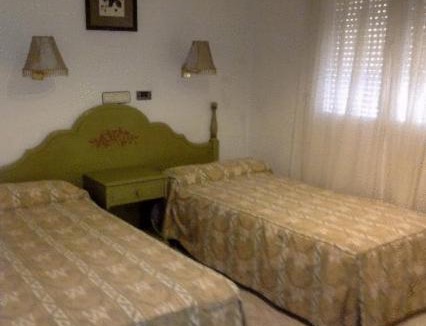 Arcos de Jalon Hotel | Pico Pico