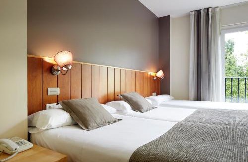Huarte Hotel | Hotel Iriguibel Huarte Pamplona