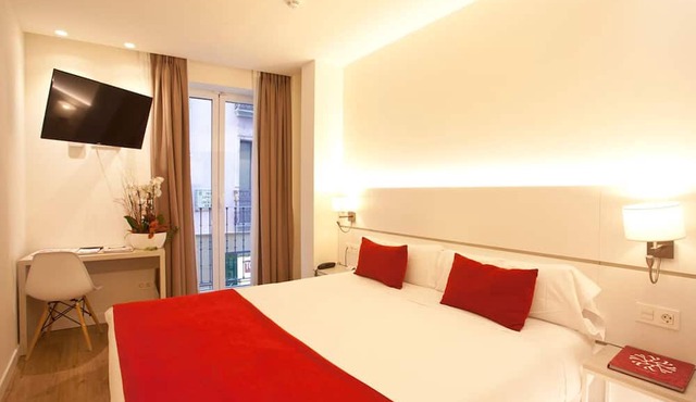 Hotel Pompaelo Urban Spa