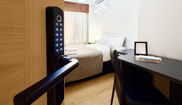 Berceo Rooms Self Check-in
