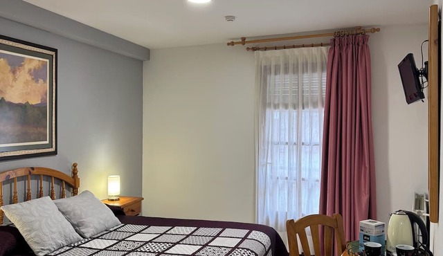 HOSTAL MARBORE