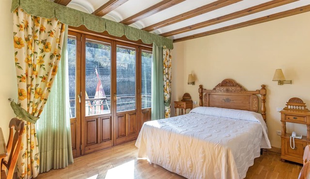 Hotel Puerta Sepúlveda