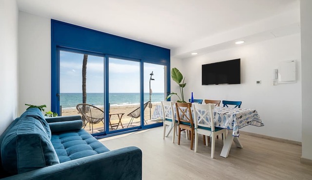 La Casa del Pescador Calafellmar with Sea View, Wi-Fi and Air Conditioning