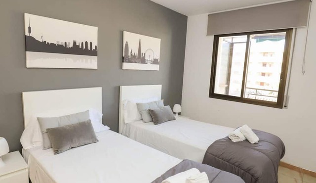 Chic Apartment in Cambrils, Terrace & Mediterranean Comfort