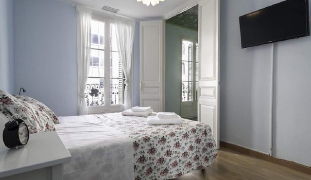 Rambla Paris Apartment