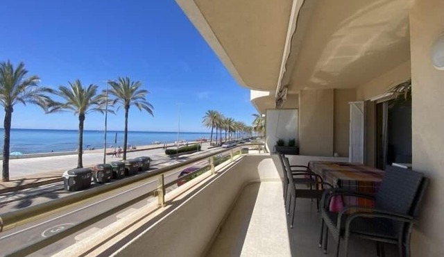 R151 Beachfrontapartment Calafell
