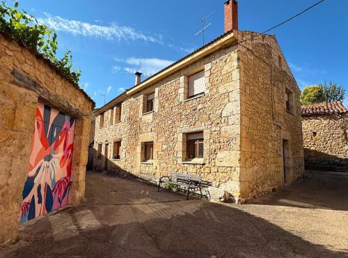 Casa Hirundo Rural House