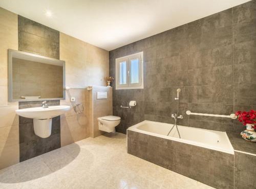 Holiday Home Anromi by Interhome