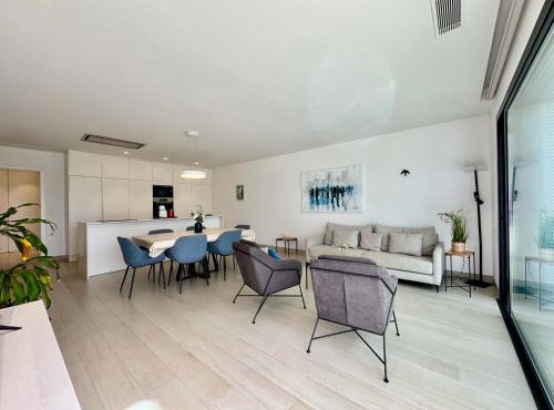 Las Colinas Golf Resort 3-Bed Apartment with Pool