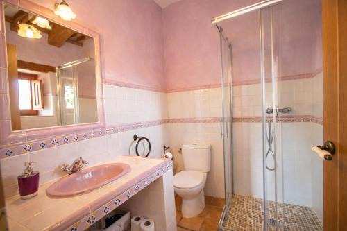 Catalunya Casas Captivating Villa in the Vineyard close to Sitges