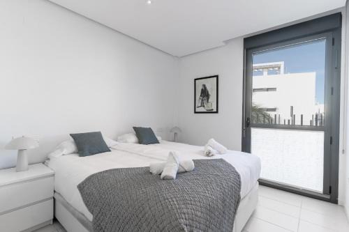 Ceñuela - Lush Haven by United Renters