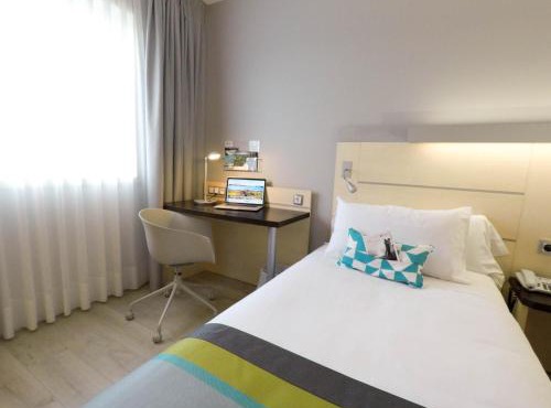 Holiday Inn Express Pamplona by IHG